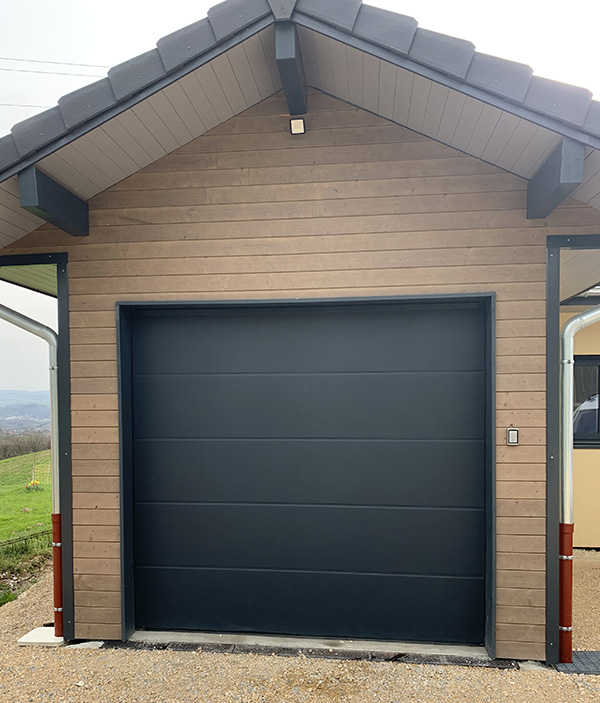 Porte de garage sectionnelle