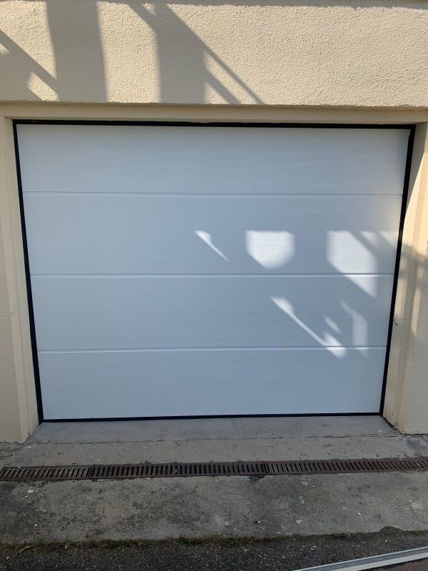 Porte de Garage blanche