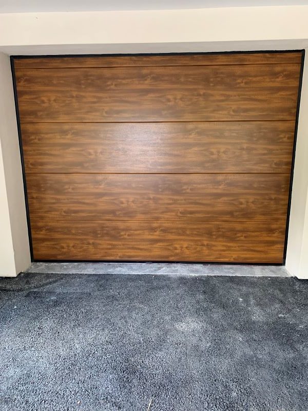 Porte de garage La Clusaz 1