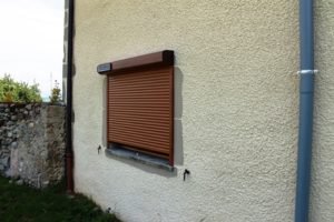 volet roulant solaire ton bois pose applique