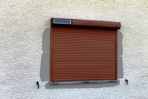 volet roulant solaire ton bois pose applique