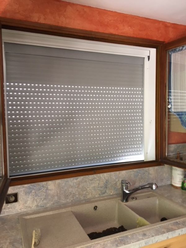 Moustiquaire verticale