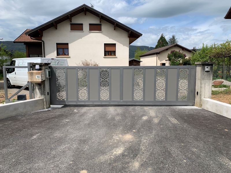 Portail autoporté Fer Alu