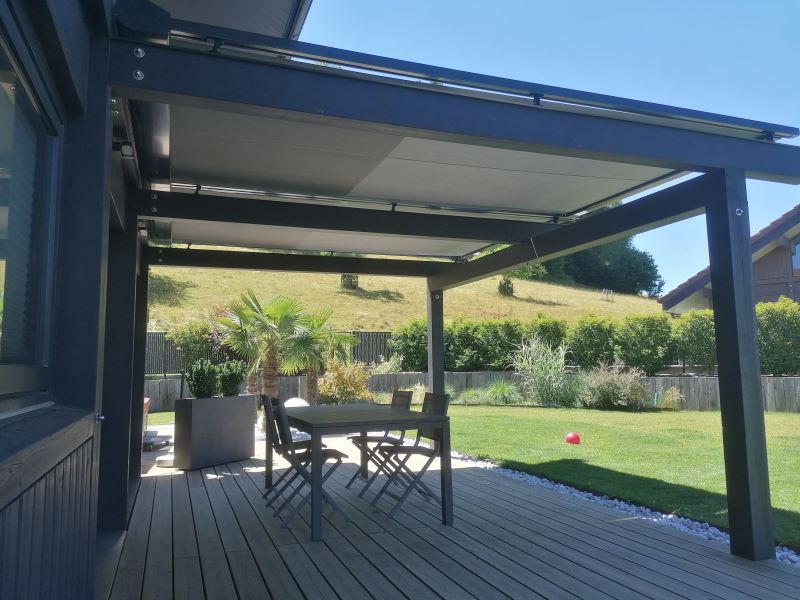 Protection solaire Horizontale sur Terrasse à Chavanod