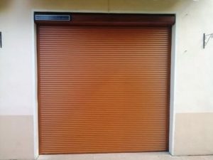 Volet roulant solaire ton bois