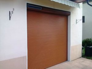 Volet roulant solaire ton bois