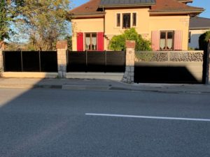 Portail Coulissant et Barrière Izzykit Noir