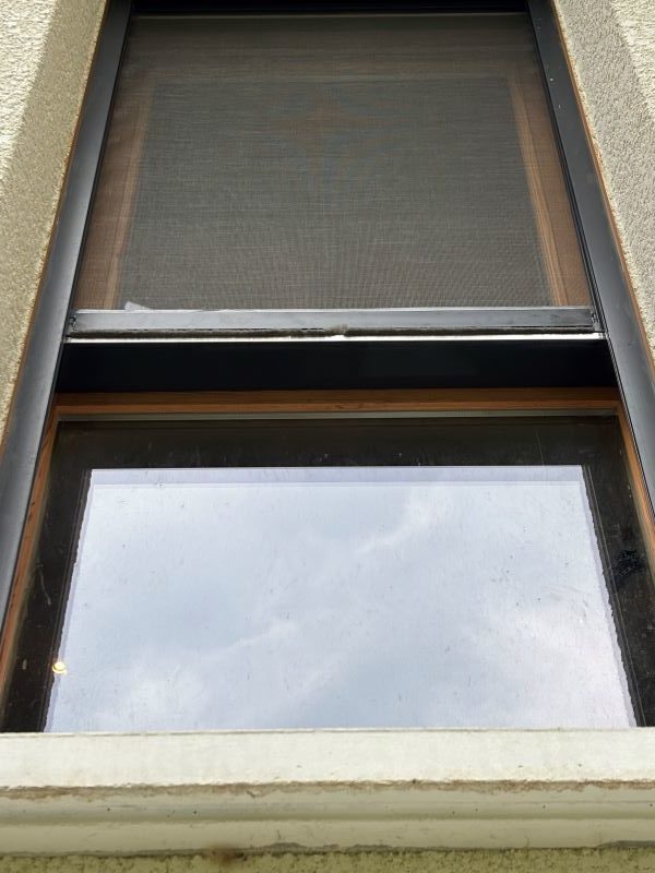 Moustiquaire verticale demi hauteur
